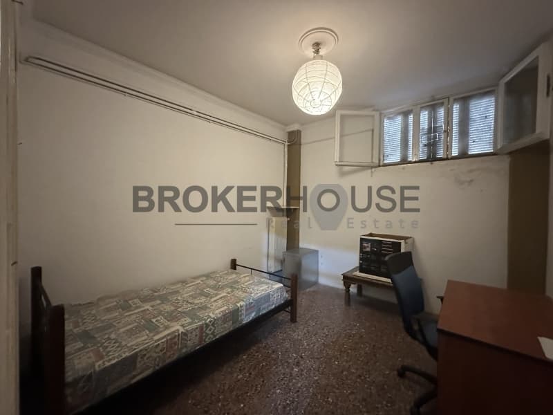 Apartment in Makrigianni, Koukaki - Makrigianni — Photo 2 of 8