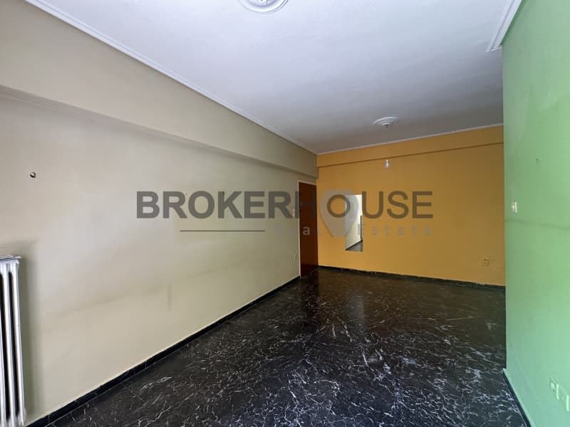 Apartment in Panorama, Dafni — Photo 3 of 11