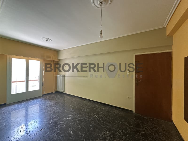 Apartment in Panorama, Dafni — Photo 1 of 11