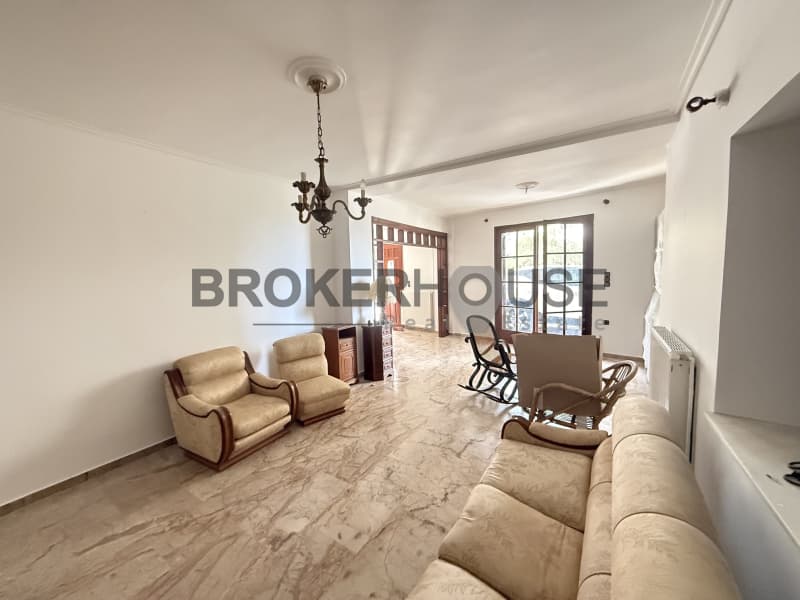 Apartment in Ano Melissia, Melissia — Photo 1 of 9