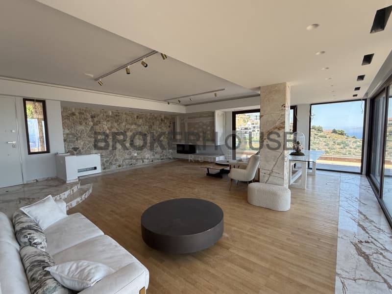 House in Neos Voutzas, Rafina — Photo 2 of 13