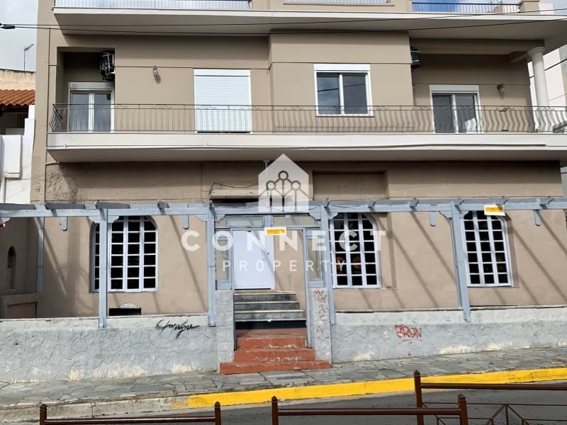 Κατάστημα στην Τουρκοβούνια, Κερατσίνι — Φωτογραφία 9 από 10