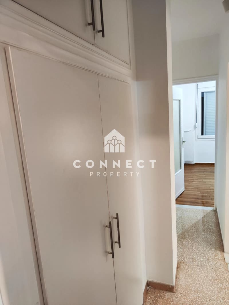 Apartment in Center, Neos Kosmos — Photo 5 of 10