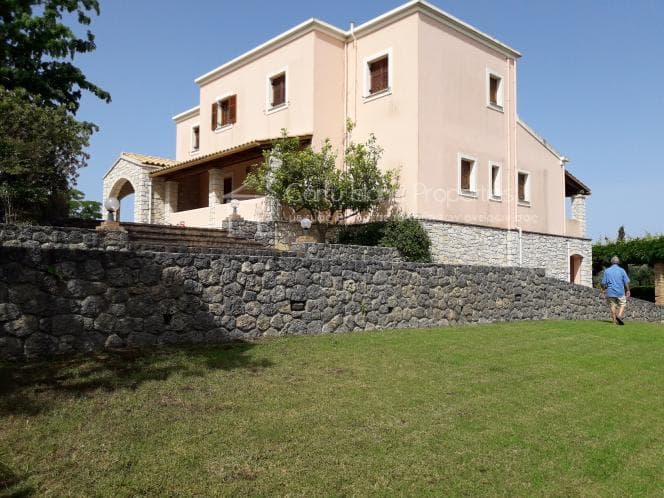 House in Pareli, Corfu — Photo 3 of 30
