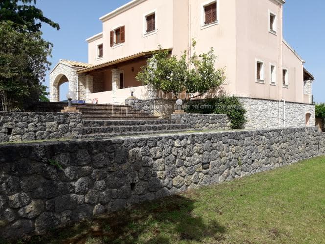 House in Pareli, Corfu — Photo 4 of 30