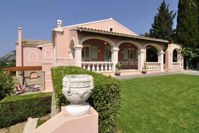 House in Palaiokastritsa, Corfu — Photo 2 of 30