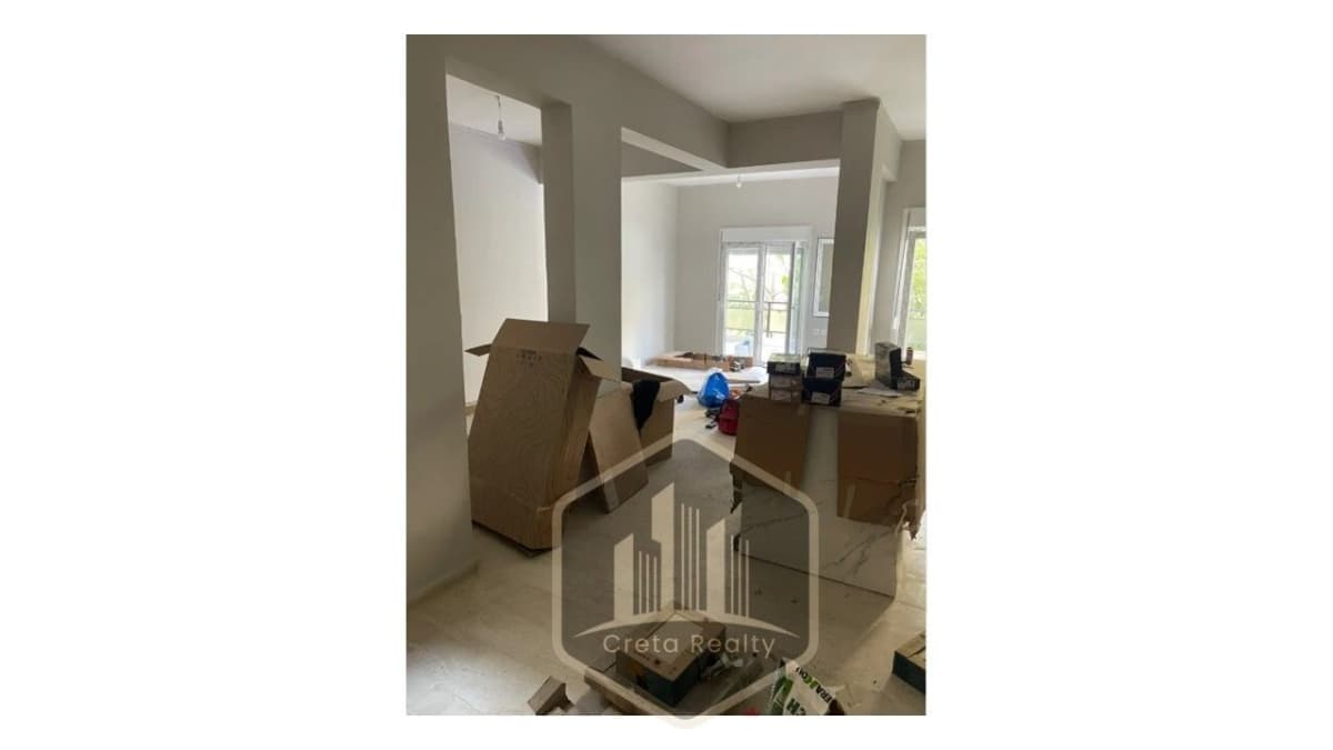 Apartment in Tria Peuka, Heraclion Cretes — Photo 2 of 10