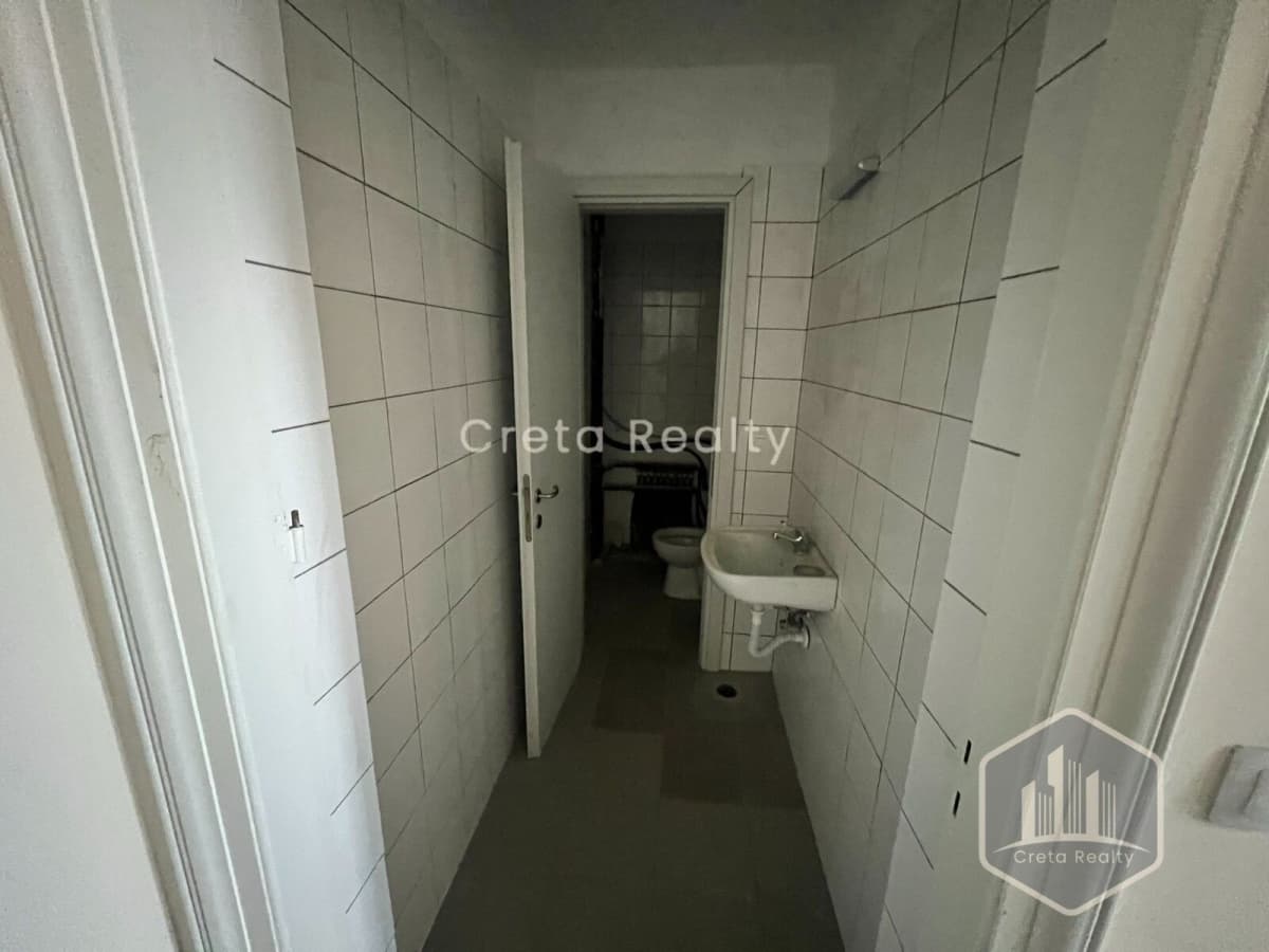 Office in Center, Heraclion Cretes — Photo 8 of 19
