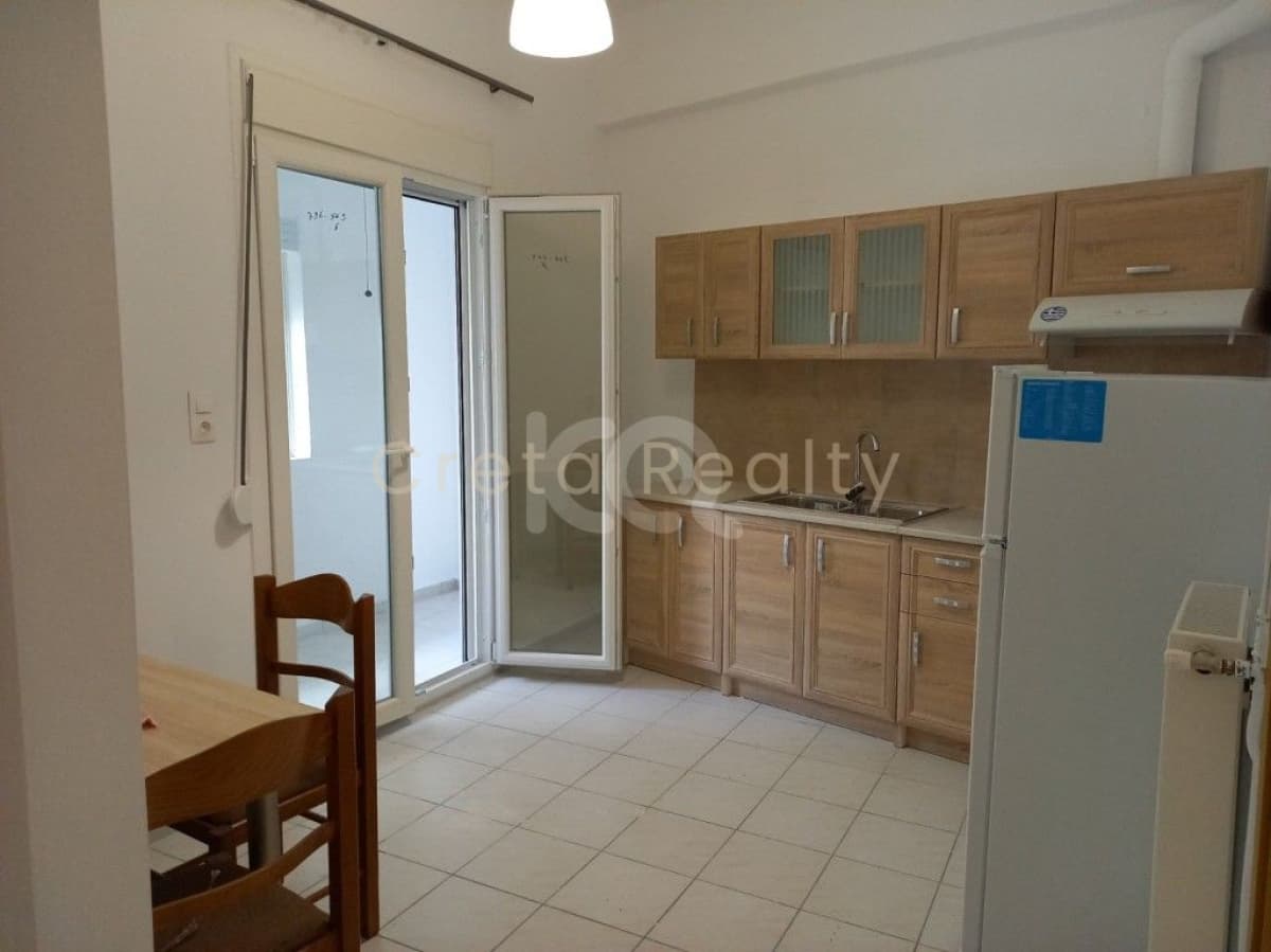 Apartment in Kaminia, Gorgolaini — Photo 1 of 6