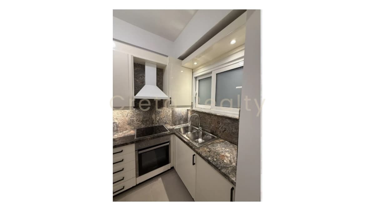 Apartment in Chrisostomos, Heraclion Cretes — Photo 7 of 16