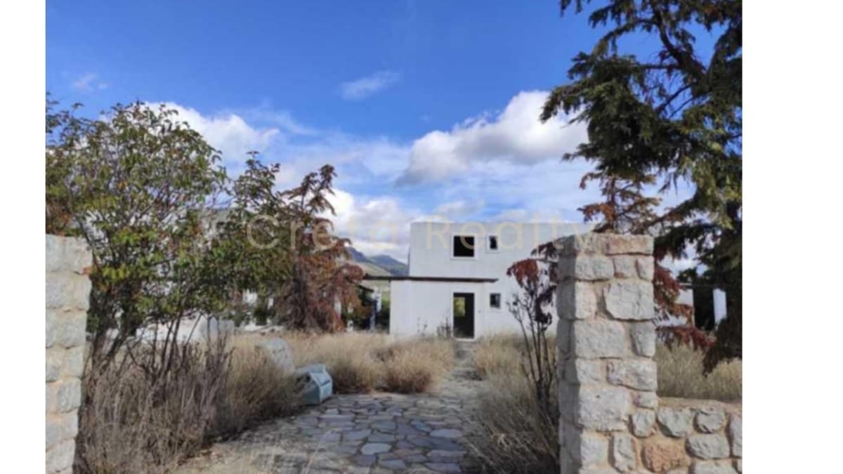 House in Loutraki, Loutraki-Perachora — Photo 1 of 6