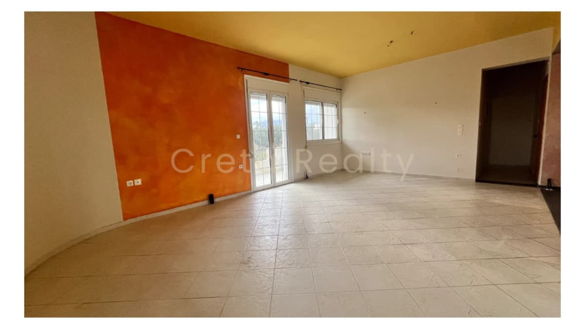 Apartment in Rodia, Gazi — Photo 2 of 9