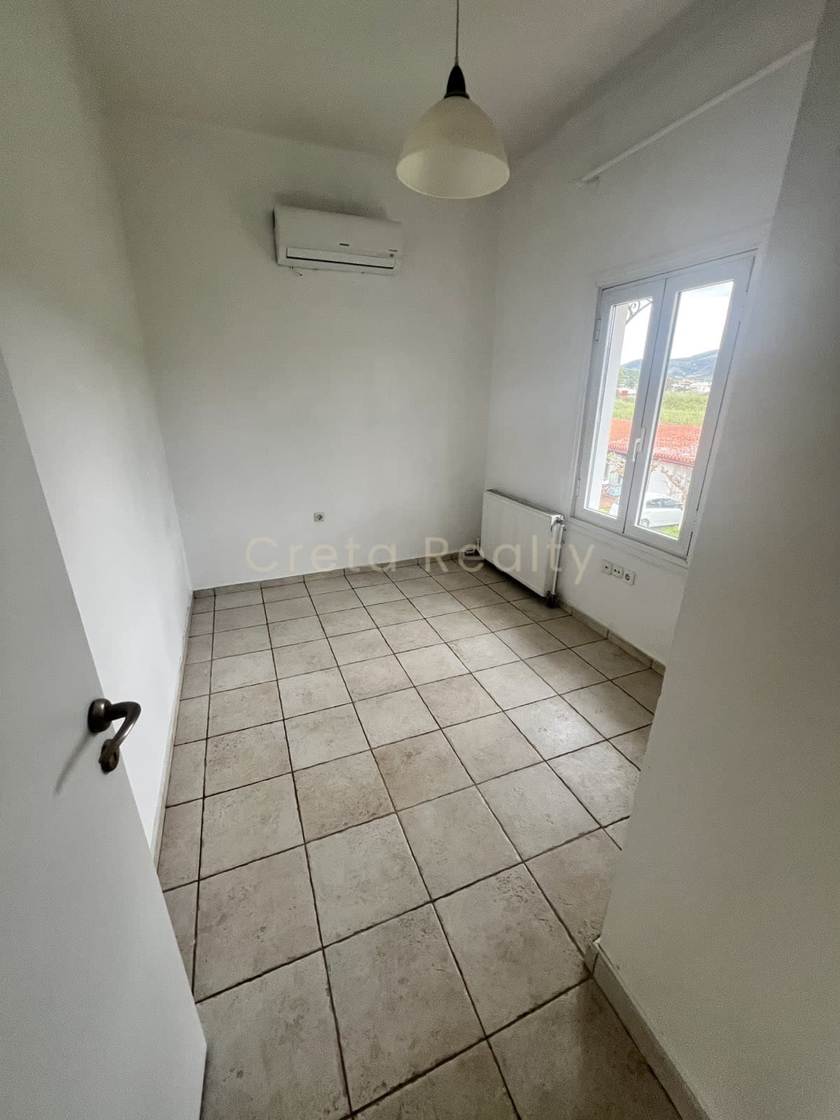 House in Malades, Temenos — Photo 16 of 30