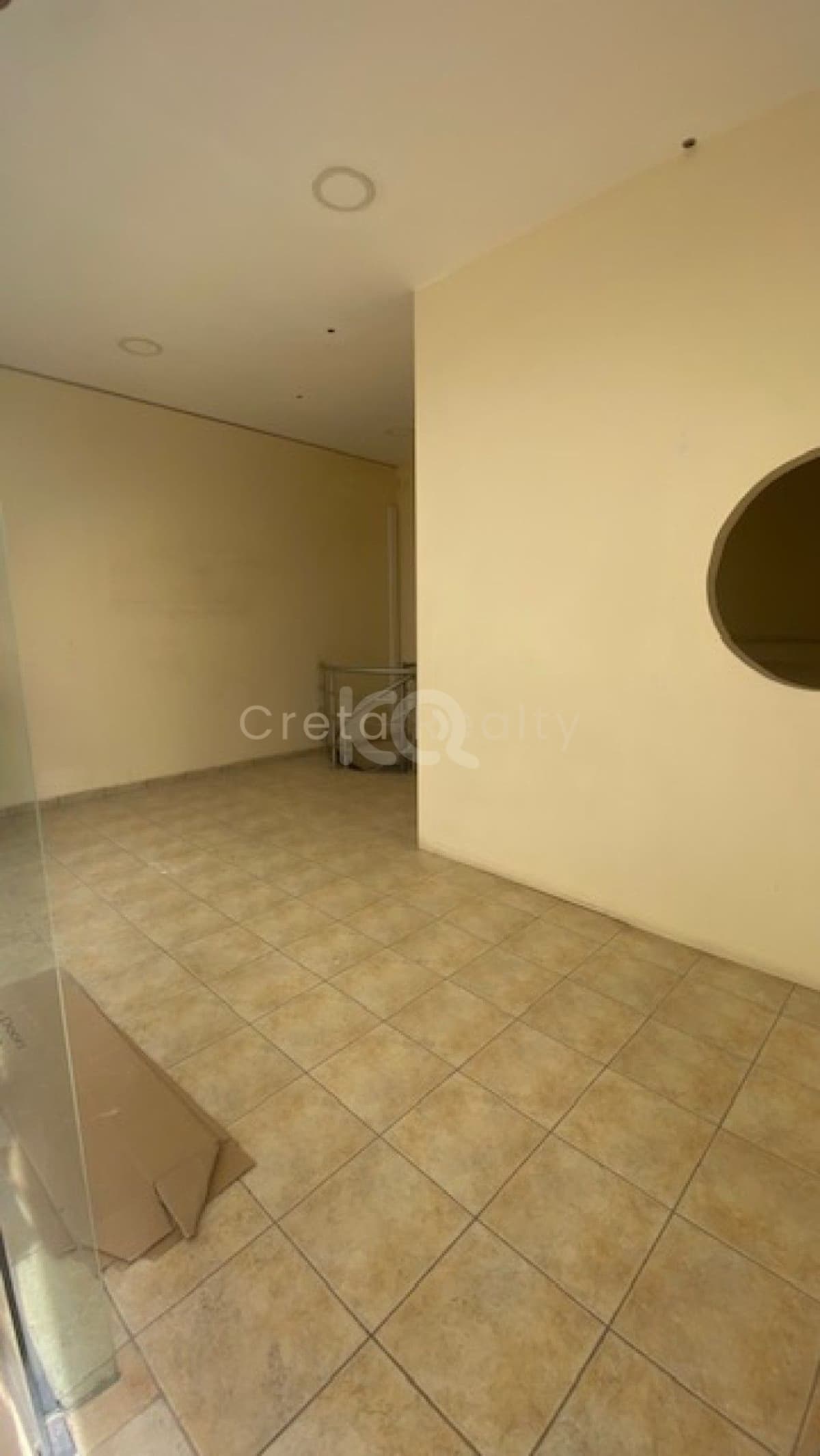 Retail Store in Kainouria Porta, Heraclion Cretes — Photo 4 of 6