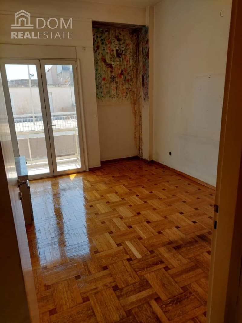 Apartment in Schinias, Peristeri — Photo 8 of 24