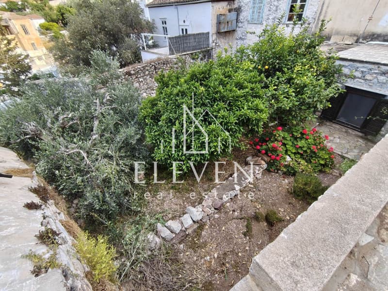 House in Mandraki, Hydra — Photo 13 of 25