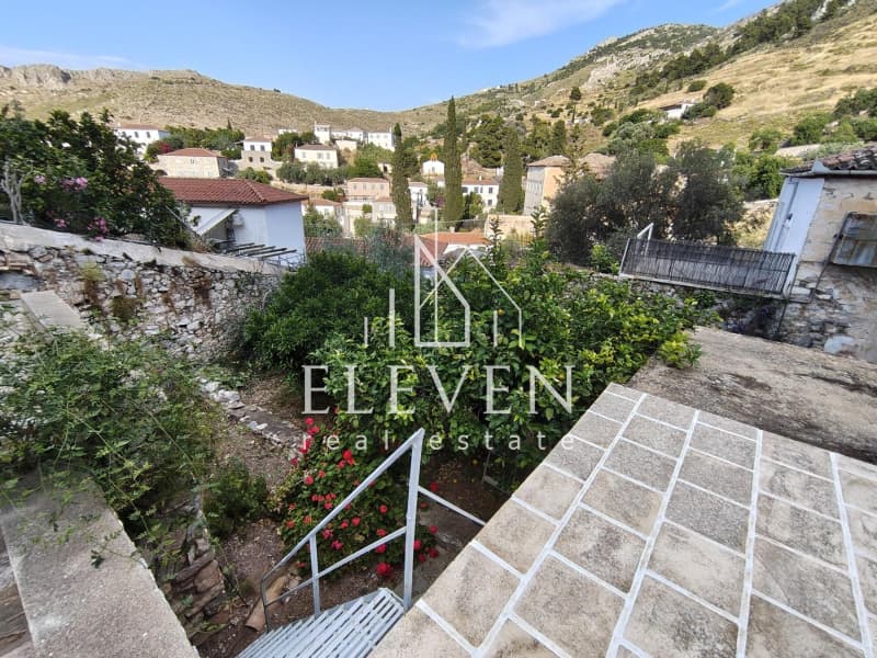 House in Mandraki, Hydra — Photo 12 of 25