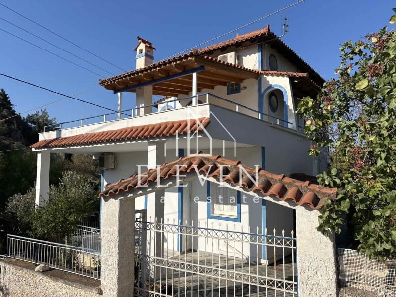 House in Porto Rafti, Vravrona — Photo 1 of 24