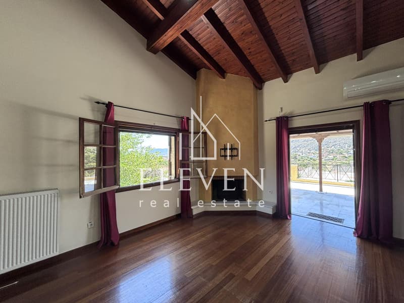 House in Porto Rafti, Vravrona — Photo 2 of 24