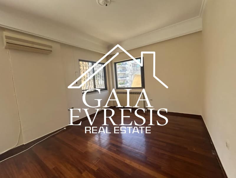 Apartment in Terpsithea, Glyfada — Photo 1 of 10