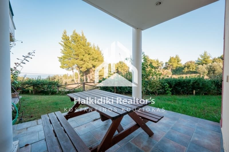 House in Evdos, Kassandra — Photo 1 of 30