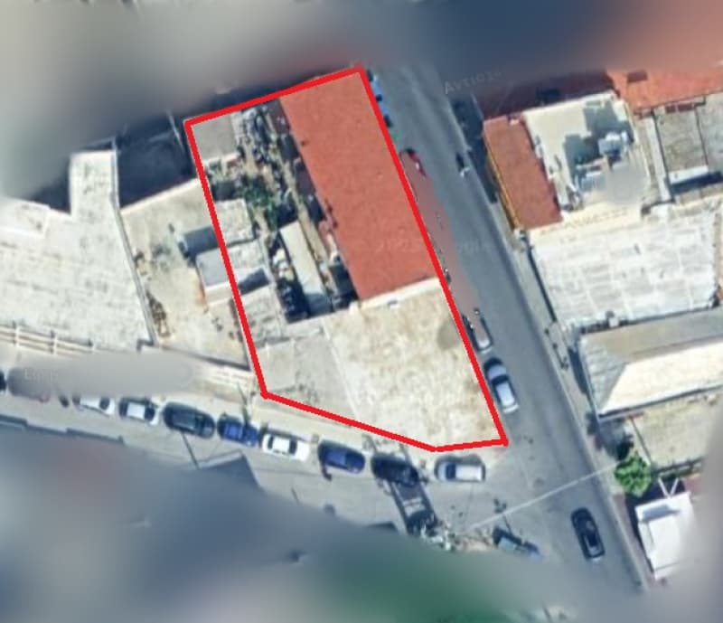 Οικόπεδο στην Άγιος Ιωάννης Χρυσόστομος, Νίκαια