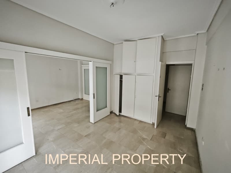 Apartment in Pasalimani, Piraeus — Photo 1 of 26