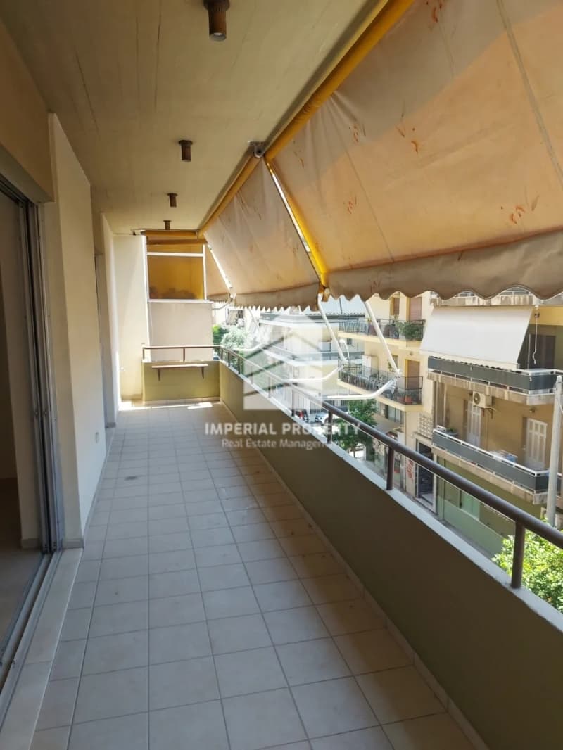 Apartment in Plateia Davaki, Kalithea — Photo 1 of 24