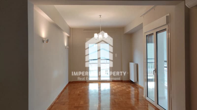 Apartment in Analipsi, Vironas — Photo 1 of 23