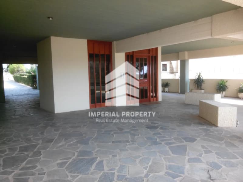 Apartment in Kareas, Vironas — Photo 7 of 8