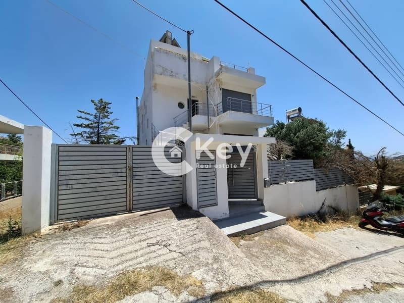 House in Kalivia, Kalivia Thorikou — Photo 1 of 22