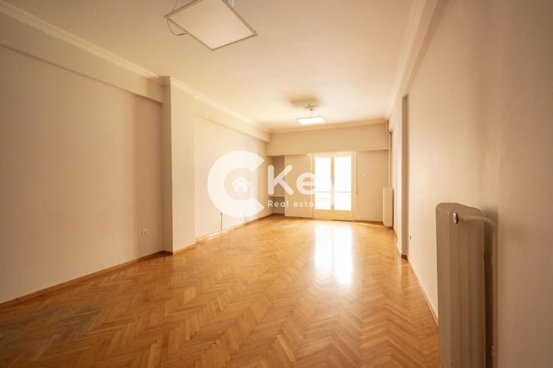 Apartment in akadimia Platonos, Kolonos - Kolokinthous — Photo 1 of 18