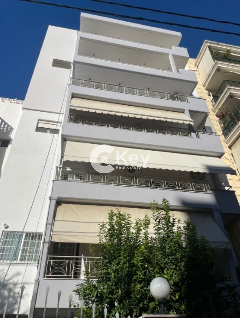 Apartment in Center, Moschato