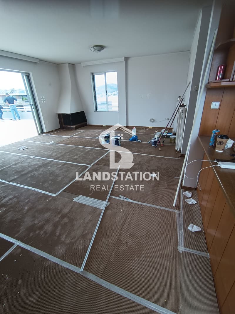 Apartment in Agia Anna, Chalandri — Photo 1 of 17