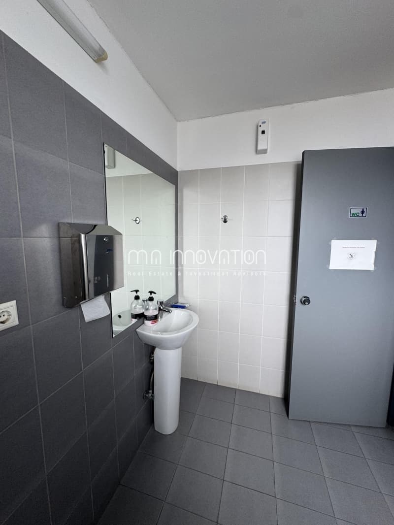 Office in Agia Varvara Lykovrysis, Lykovrisi — Photo 10 of 16