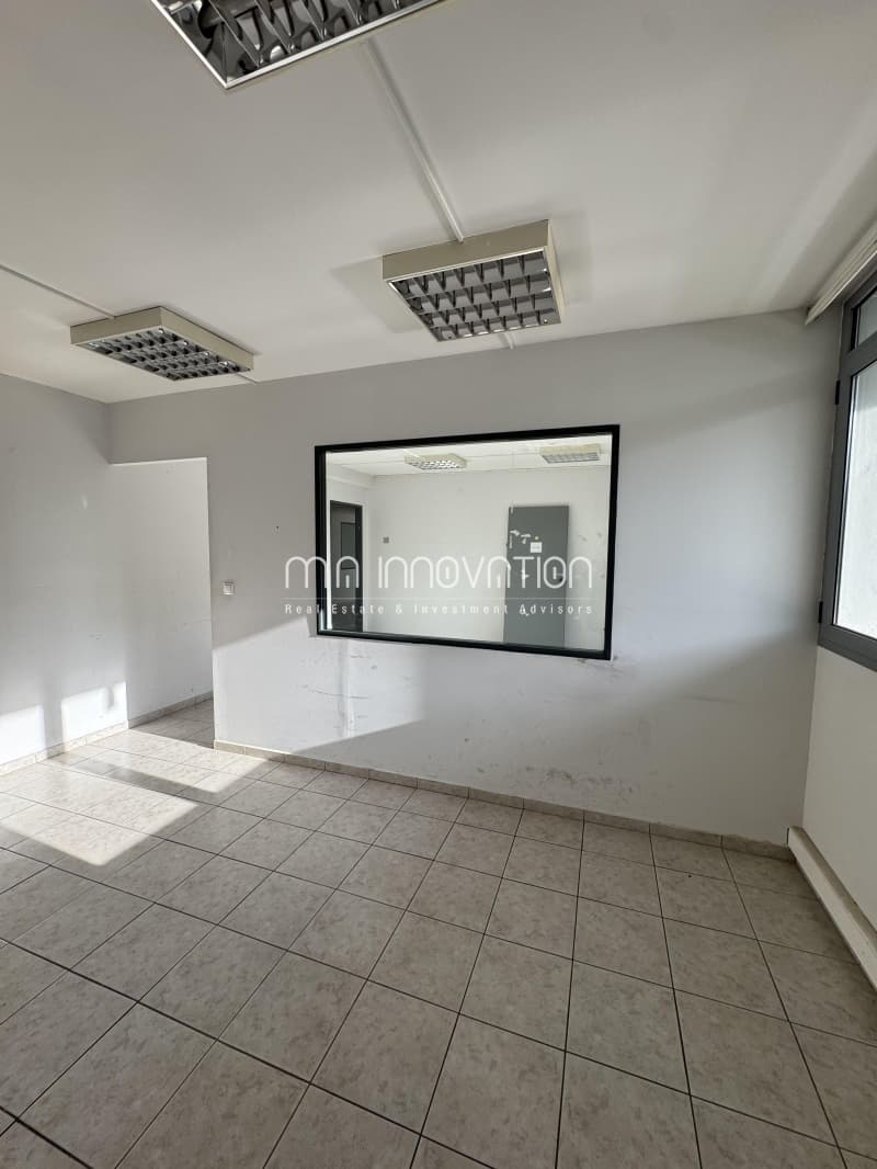 Office in Agia Varvara Lykovrysis, Lykovrisi — Photo 1 of 16