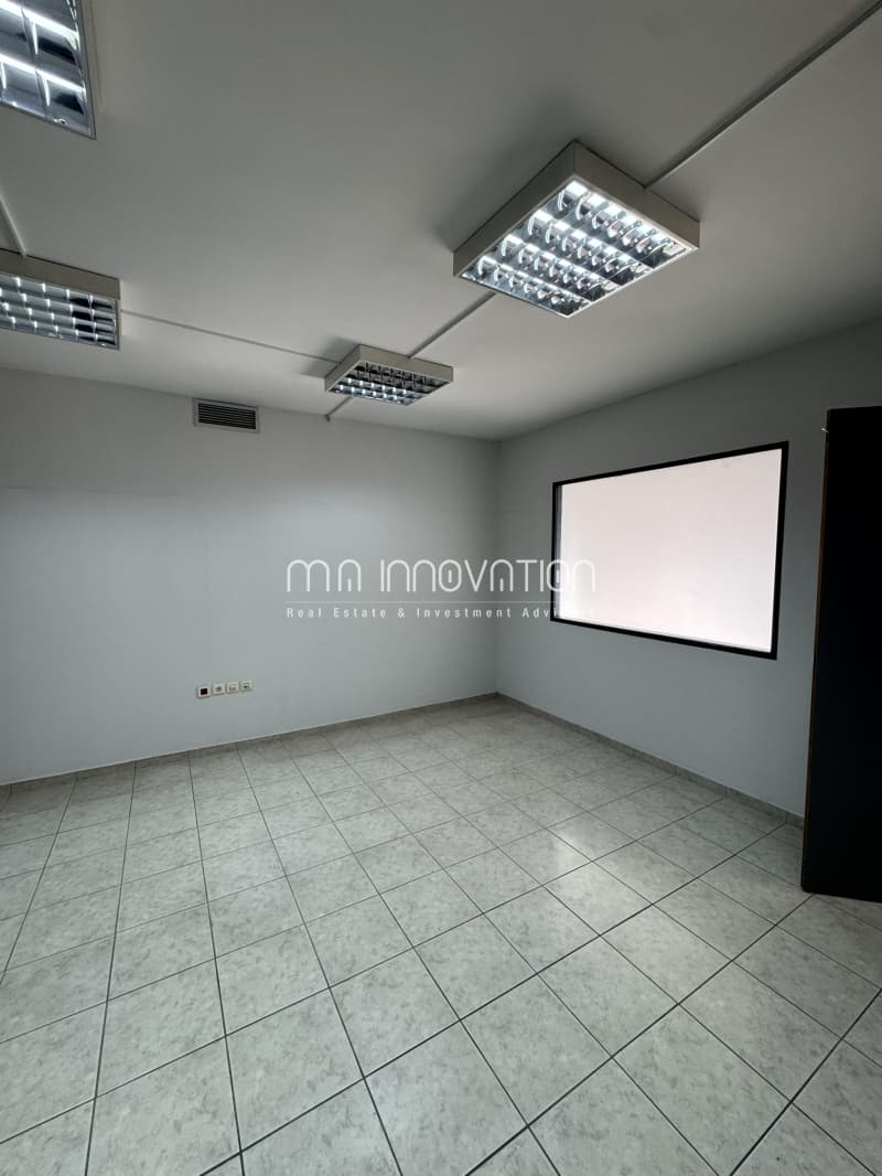 Office in Agia Varvara Lykovrysis, Lykovrisi — Photo 3 of 16