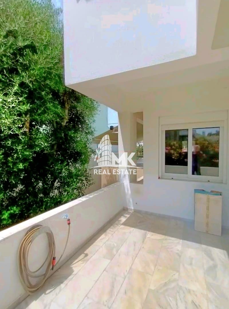 House in Panorama, Panorama — Photo 18 of 30