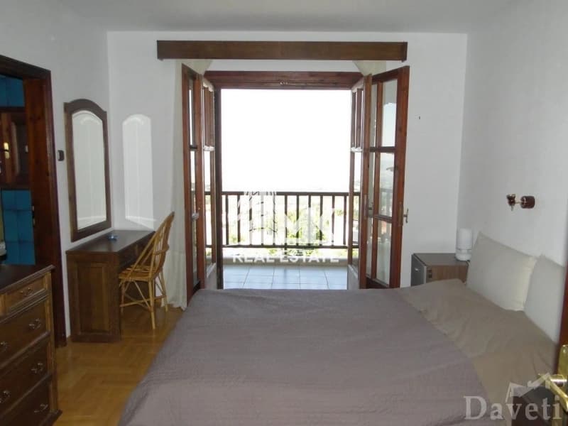 House in Panorama, Panorama — Photo 16 of 20
