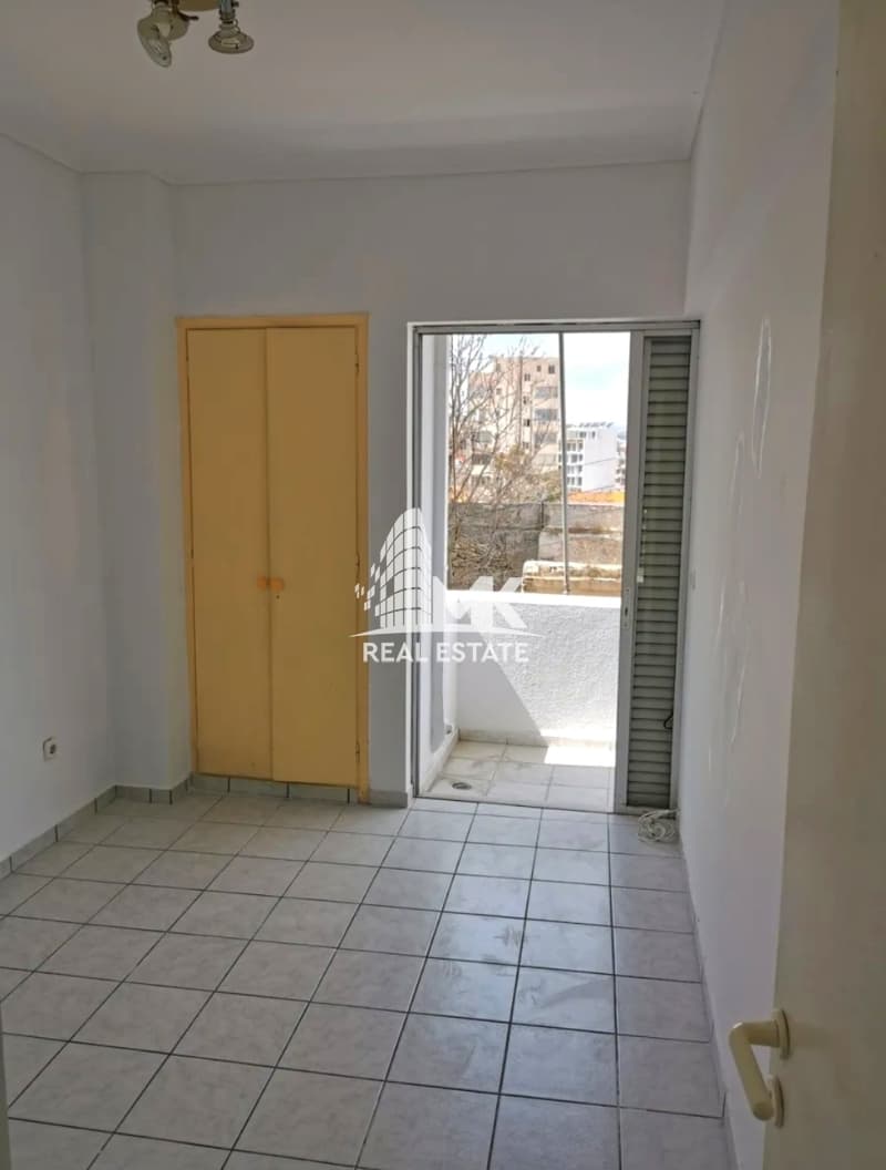 Apartment in Center, Piraeus — Photo 4 of 20
