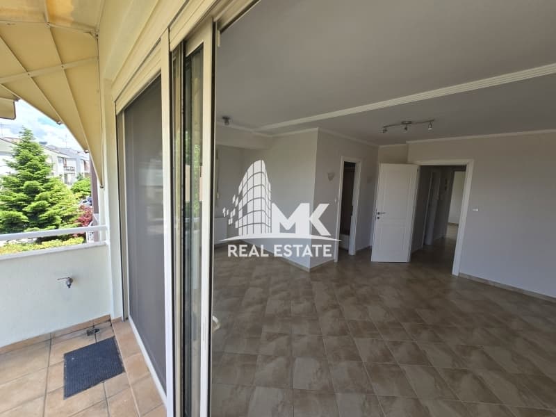 House in Panorama, Panorama — Photo 13 of 27