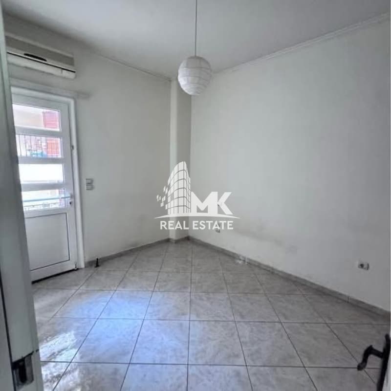 Apartment in Frourio, Patra — Photo 5 of 8