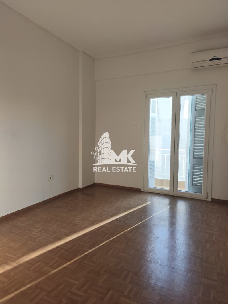 Apartment in Profitis Ilias, Piraeus — Photo 13 of 16
