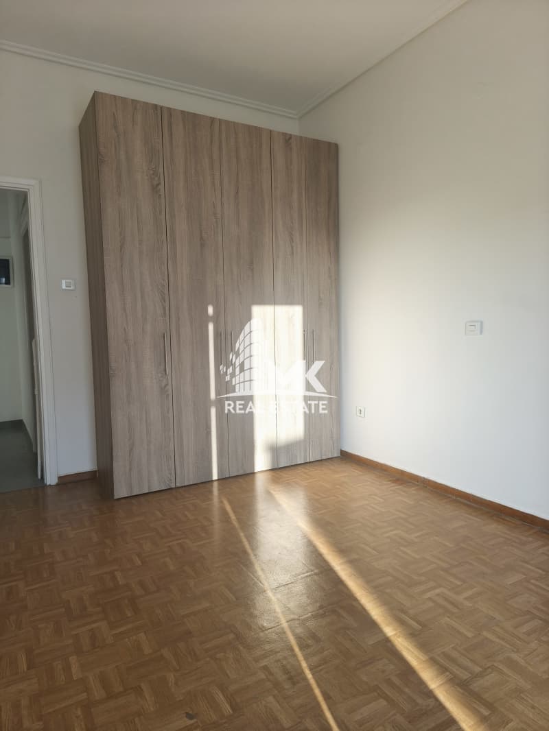 Apartment in Profitis Ilias, Piraeus — Photo 14 of 16