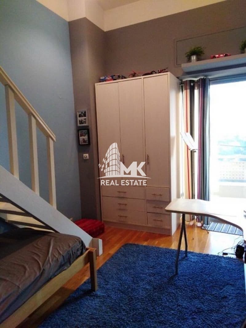 House in Panorama, Panorama — Photo 7 of 17