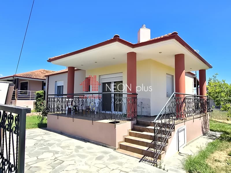 House in Nea Fokaia, Kassandra — Photo 1 of 26