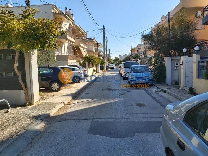Οικόπεδο στην Γαργηττός, Γέρακας