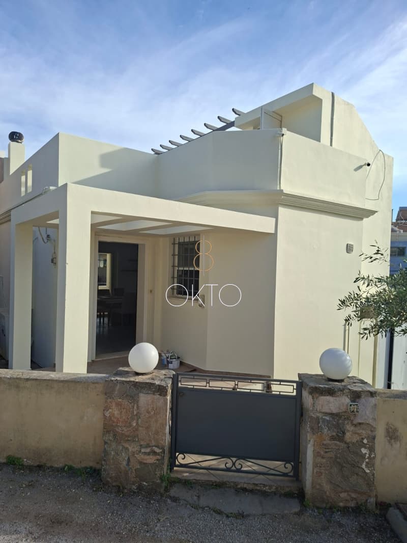 House in Porto Rafti, Vravrona — Photo 2 of 15