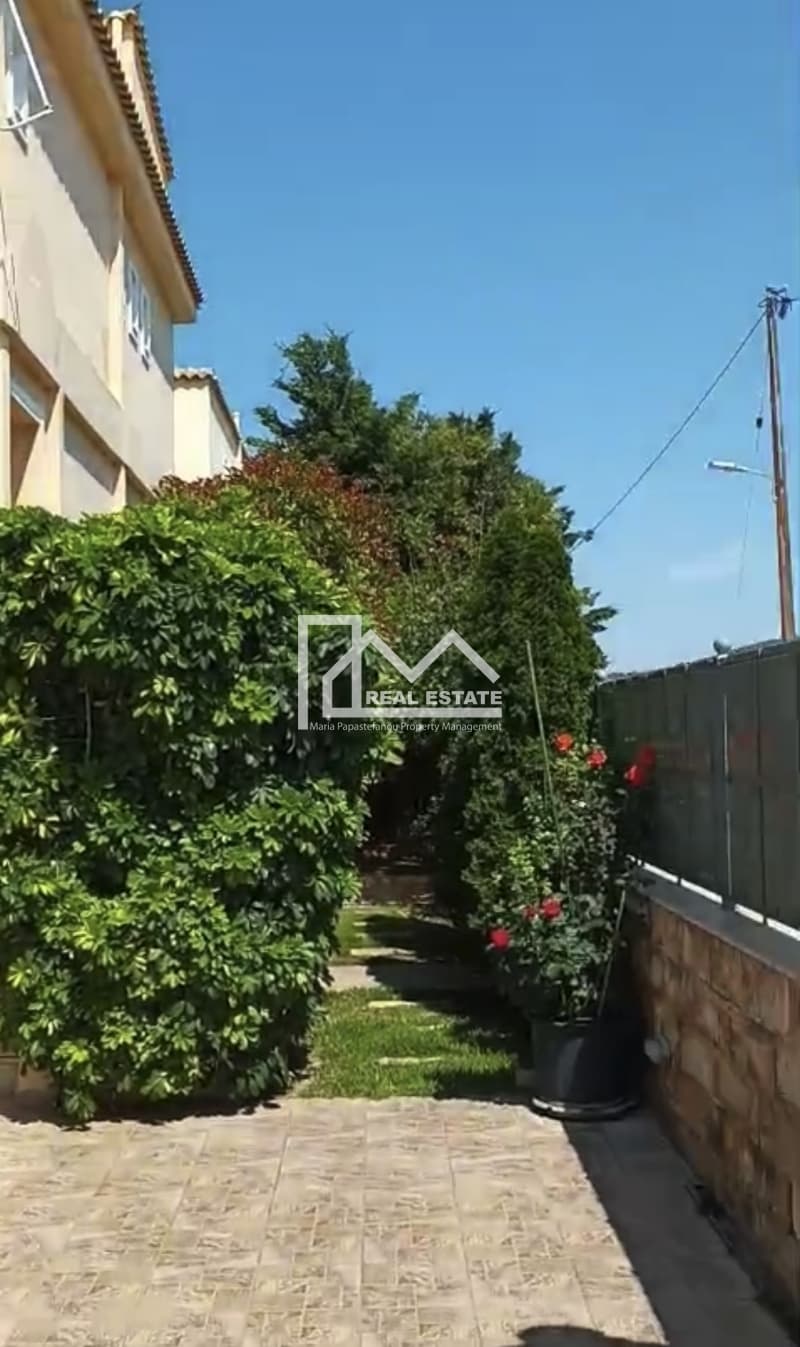 House in Kalivia, Kalivia Thorikou — Photo 3 of 6