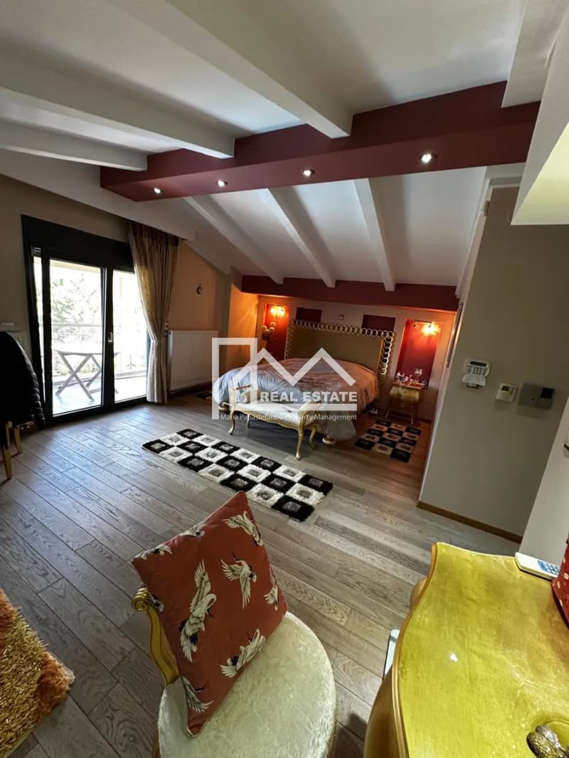 House in Elaiones, Pylea — Photo 12 of 13